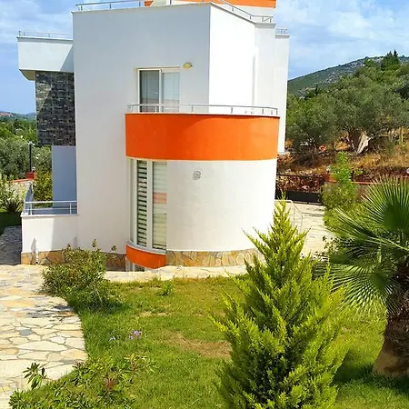 וילה Rose Garden Villas *
